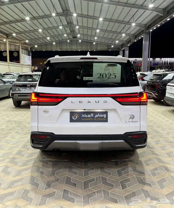 عرض خاص لكزس LX600 BB خليجي الساير موديل 2025 5