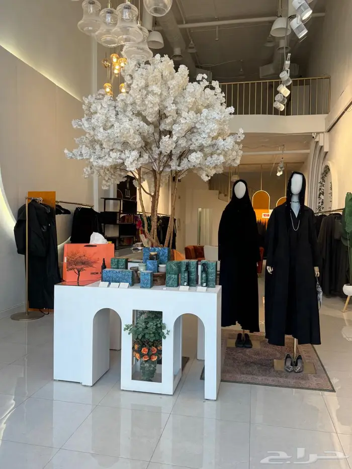معرض مجهز 3
