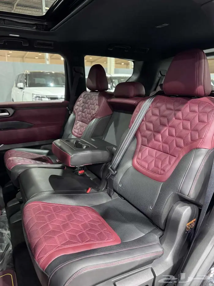 نيسان باترول بلاتينيوم V6T موديل 2025 7