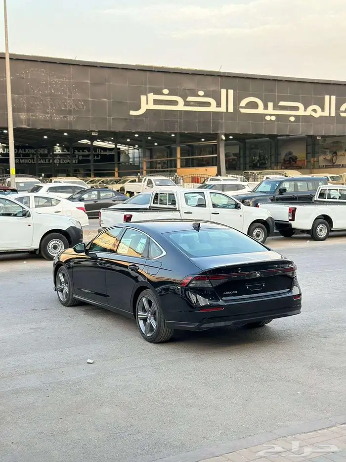 هوندا أكورد نص فل ( سعودي ) 2025 4