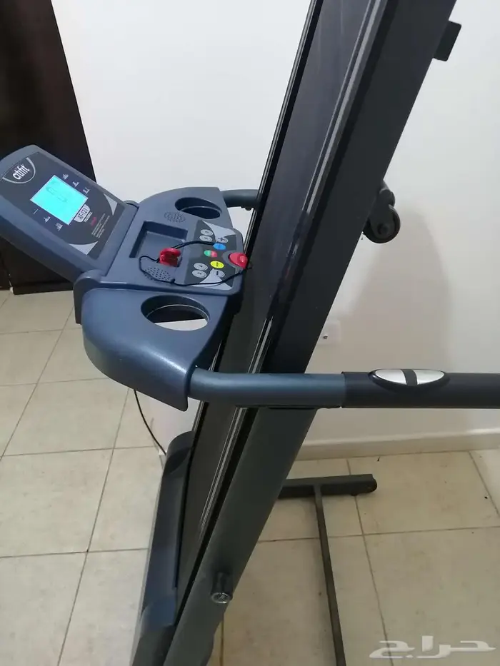 سير رياضي نظيف 0