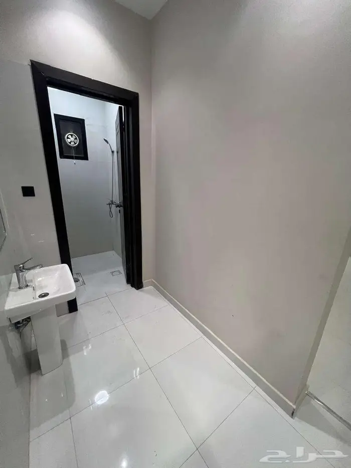 للايجار شقة عوائل في الرياض حي البيان   عرض رقم H1317 11