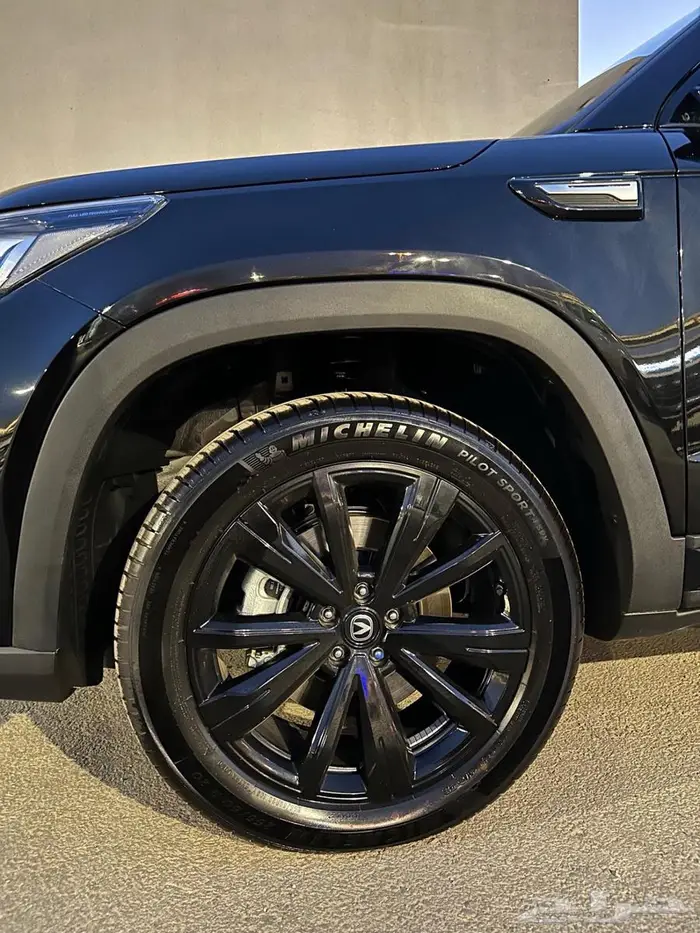 Changan CS95 Plus Black Edition - شانجان CS95 1