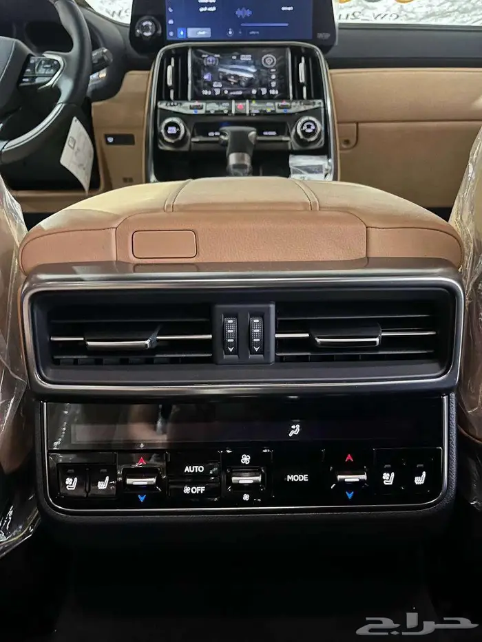 عرض خاص لكزس LX600 BB خليجي الساير موديل 2025 15