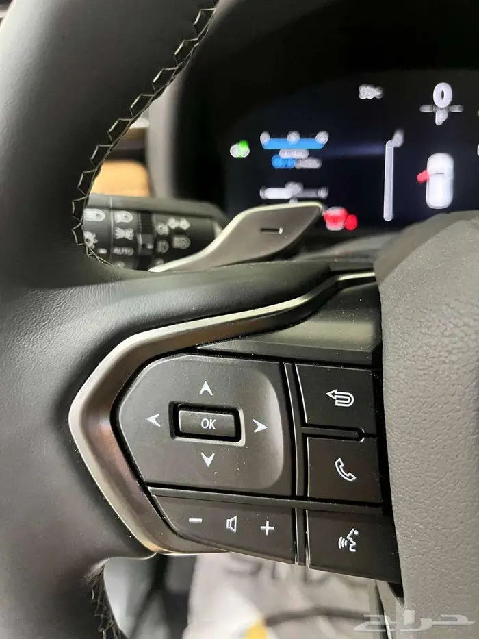 عرض خاص لكزس LX600 BB خليجي الساير موديل 2025 17