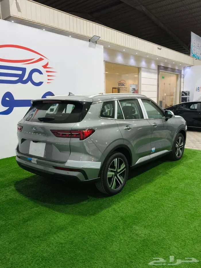 فورد تيريتوري تيتانيوم بلس الشكل الجديد 1.8 الناغي 2026 5