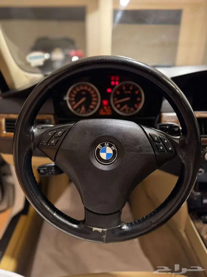 بي ام 523 i موديل 2008 فل كامل 6 سلندر تنفس طبيعي 9