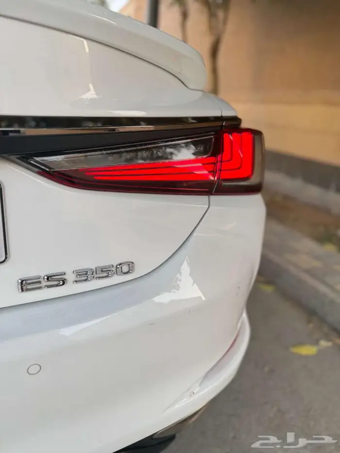 لكزس Lexus ES 350 F Sport   موديل 2023 3