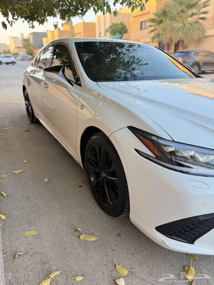 لكزس Lexus ES 350 F Sport   موديل 2023 21