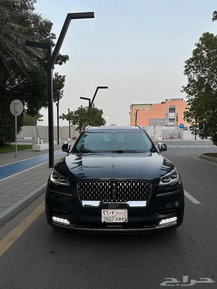 لينكولن افياتور 2022 بريزيدنشال 1