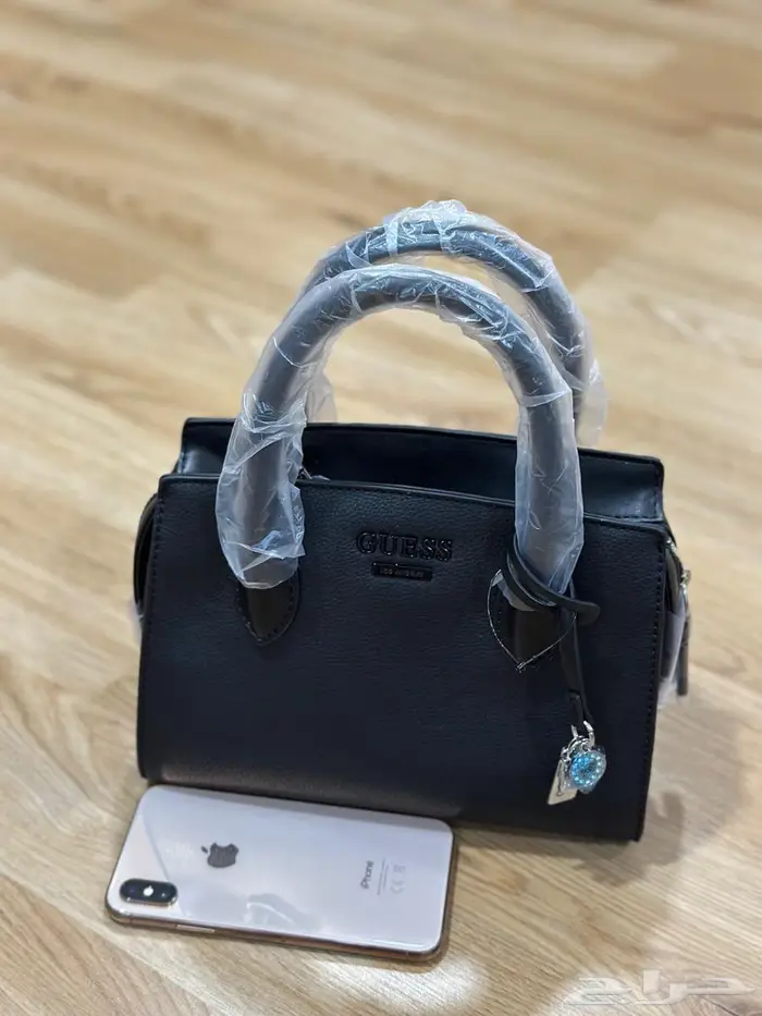 شنطة جديدة ماركة guess 0