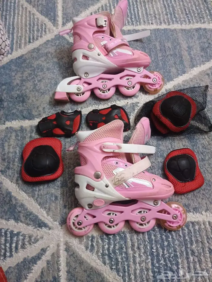 Skating shoes 0
