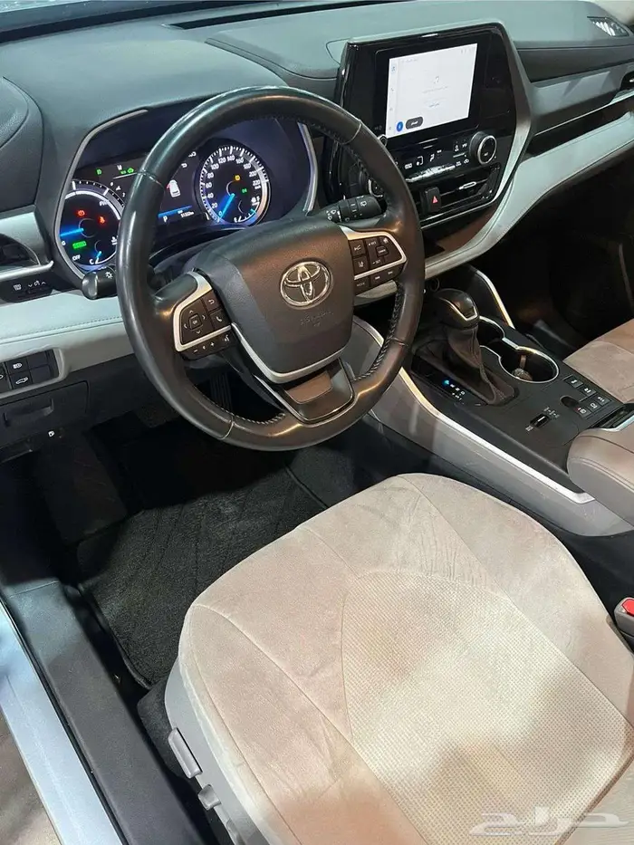 تويوتا هايلاندر GLE 2023 نص فل ( عبداللطيف جميل ) 6