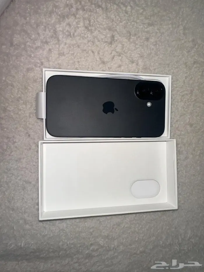 آيفون 16 العادي 128GB 0