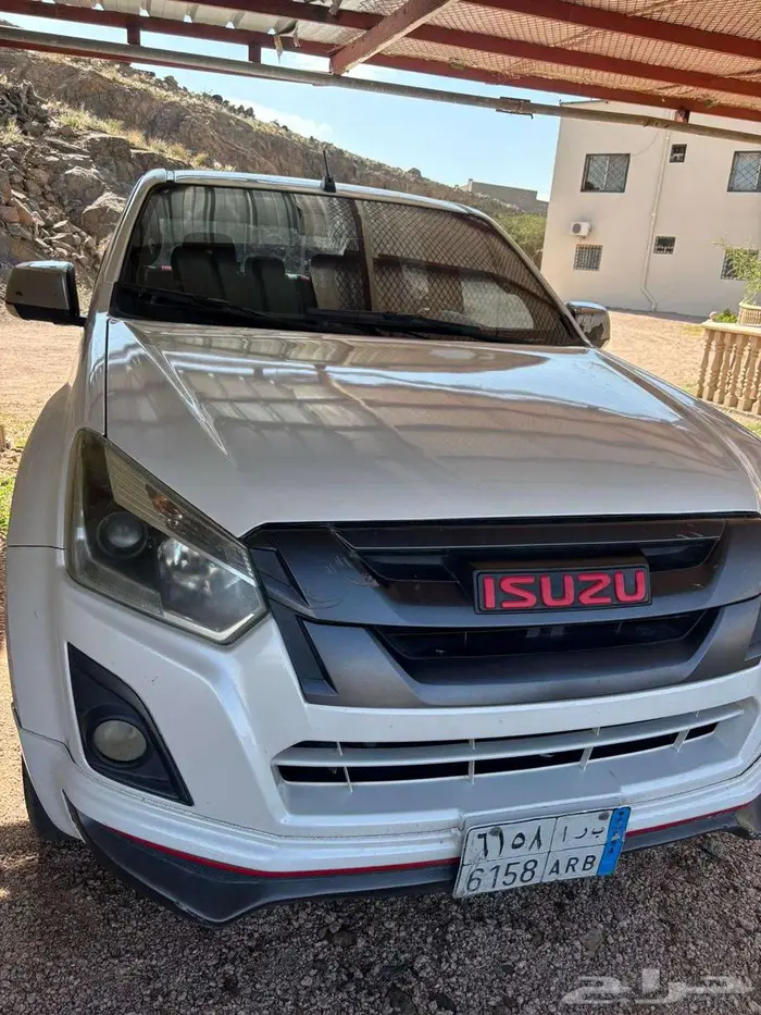 ايسوزو دماكس 2018 1