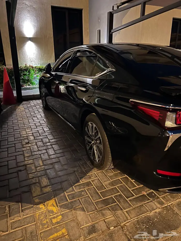 لكزس ES350 بحاله الوكاله مالك اول 3