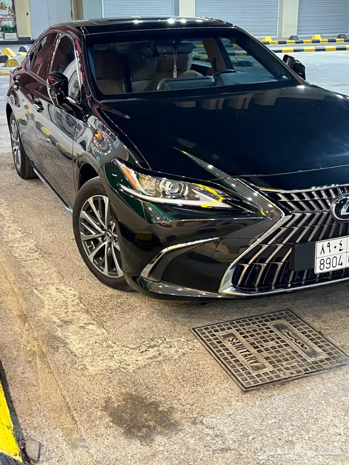 لكزس ES350 بحاله الوكاله مالك اول 0