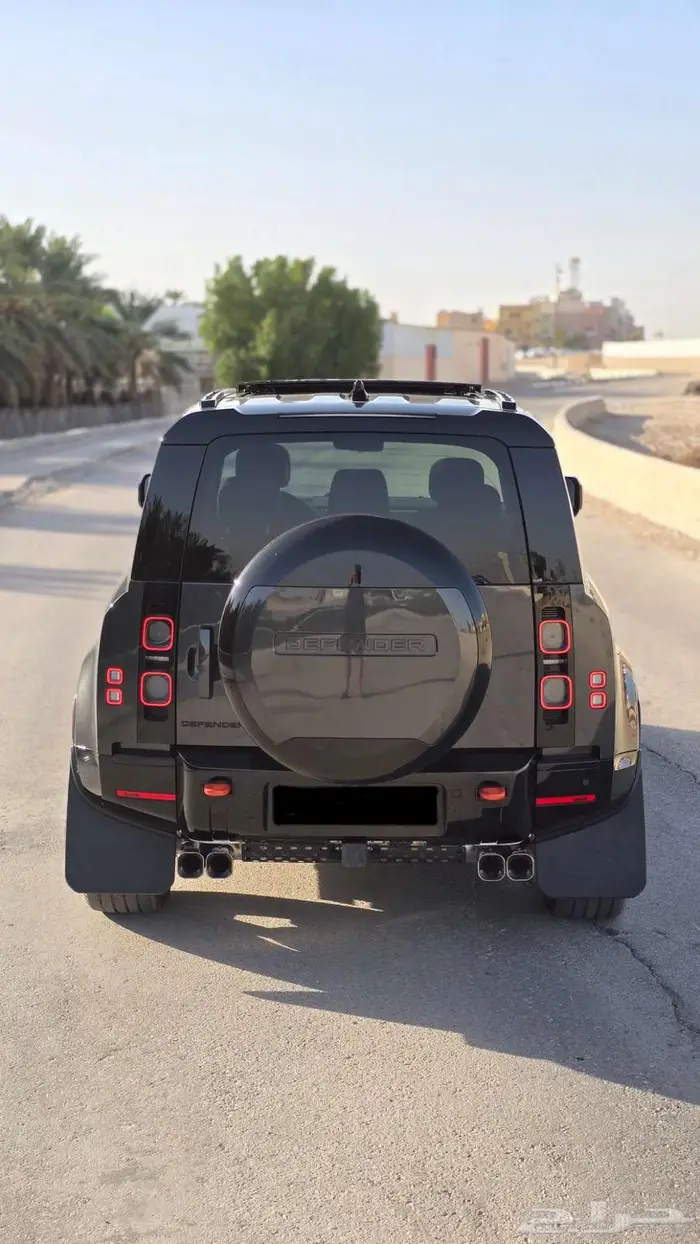 لاندروفر (ديفندر110 P400 X)2025 3
