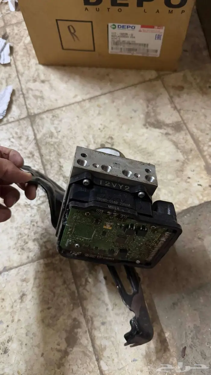 قطع اكورد 2017 منوعة شمعة صدام ABS شبك حزام اسطب 12