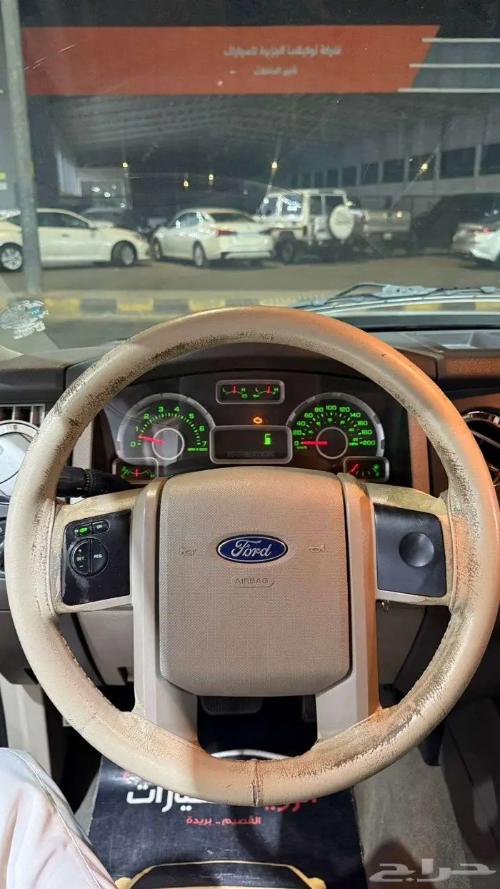 اكسبديشن 2013 عداد 365000 4