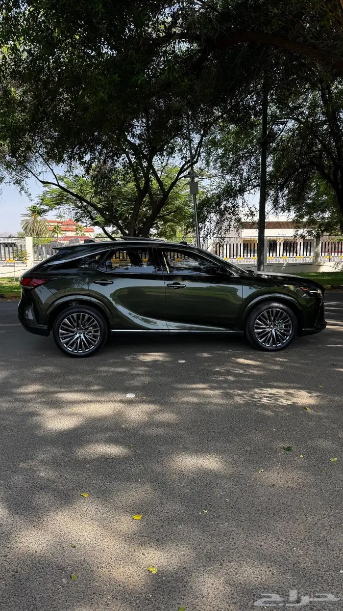 لكزس RX350 2023 زيتي 25