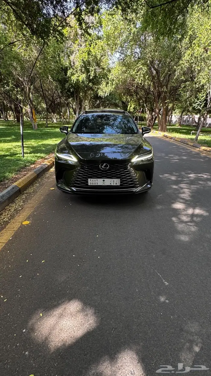 لكزس RX350 2023 زيتي 28