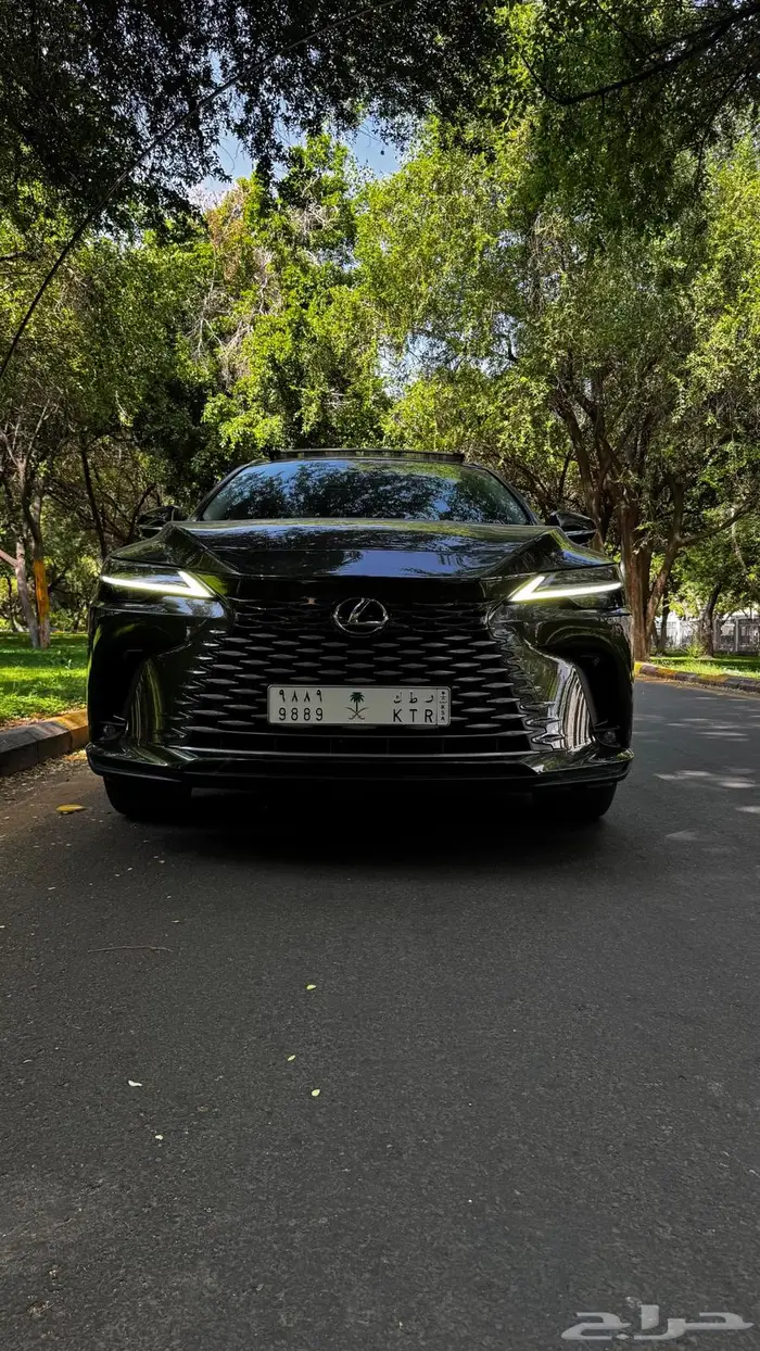 لكزس RX350 2023 زيتي 35