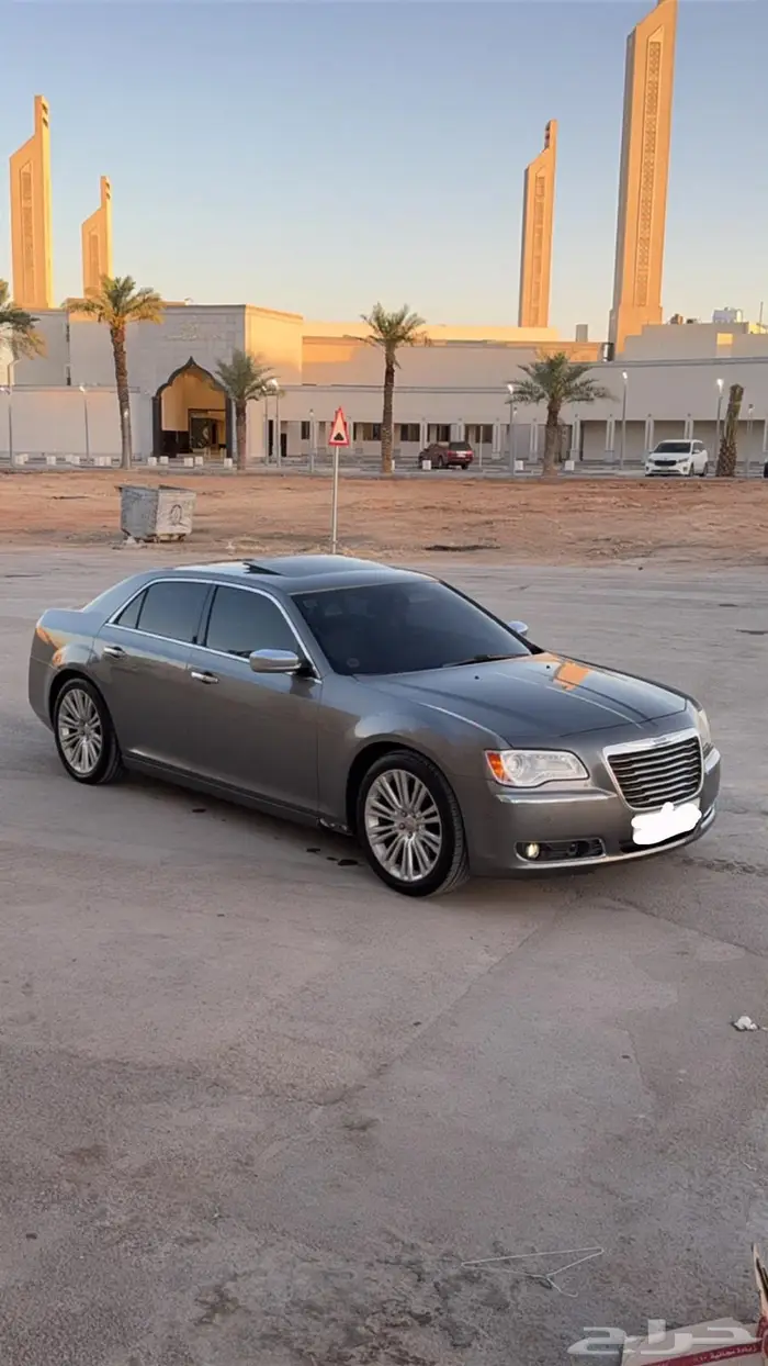 كرايسلر V8 1