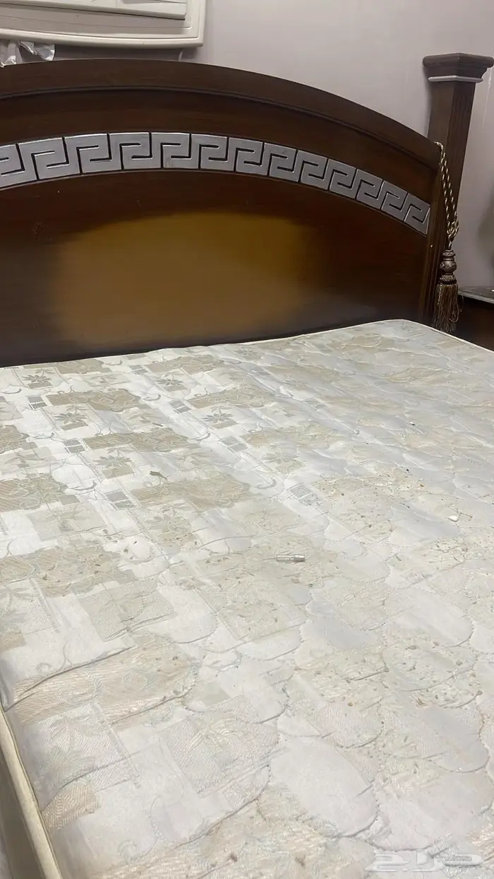 سرير للبيع 0