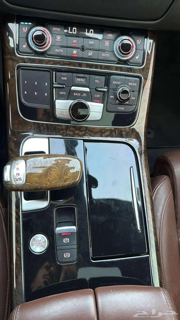 Audi A8 2012 V8 N A 13