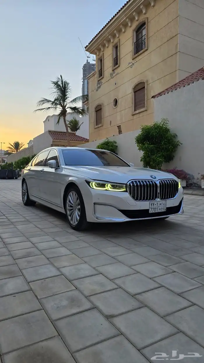 بي ام دبليو 2021 فئة 730 الناغي 18