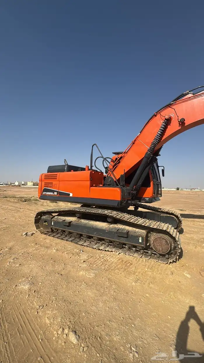 للبيع او الايجار بوكلين دوسان 225 6