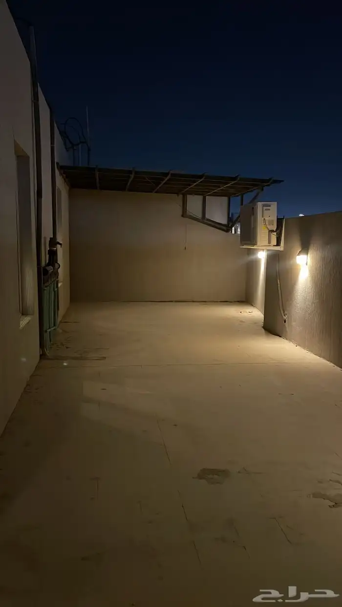 شقة للايجار حي القيروان 7
