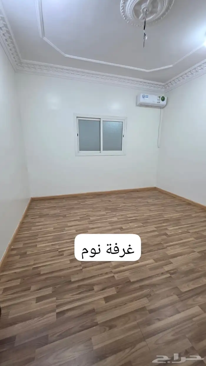 شقة للإيجار ثلاث غرف وصالة خلف أسواق المزرعة 3