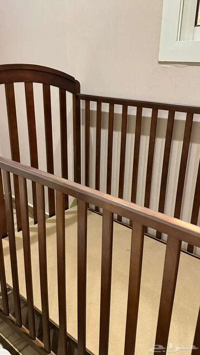 سرير أطفال للبيع 1