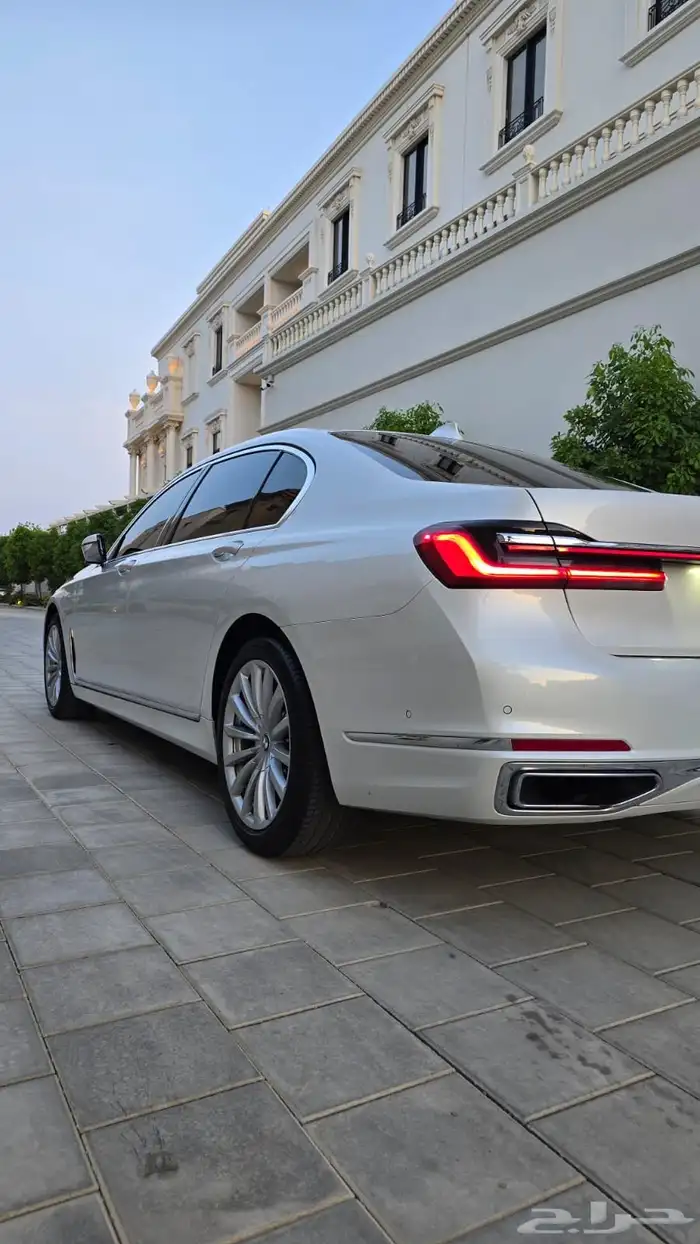 بي ام دبليو 2021 فئة 730 الناغي 27