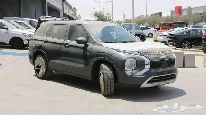 ميتسوبيشي اوتلاندر نص فل وفل كامل7 راكب 2025 كاش واقساط 2