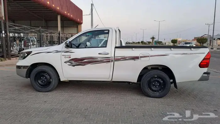 هايلوكس 2023 4