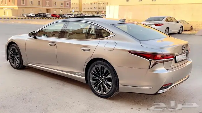 لكزس LS500h فل كامل 2018 نظيفة جدا 5