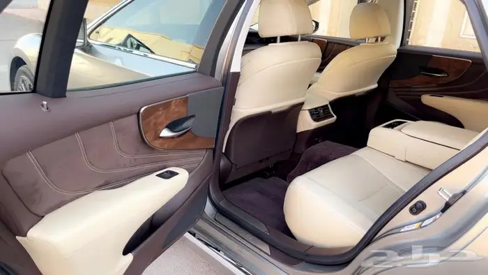 لكزس LS500h فل كامل 2018 نظيفة جدا 12
