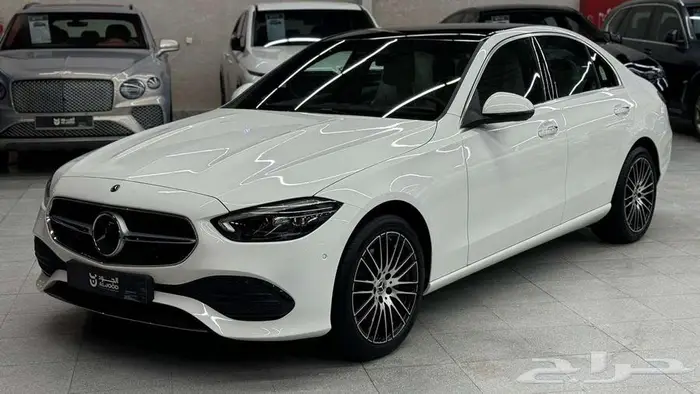 2025مرسيدس سي 200 MERCEDES C 3