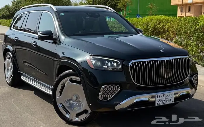 مرسيدس GLS 450 معدل مايباخ GLS 600 2021لون أخضر داخليه 1