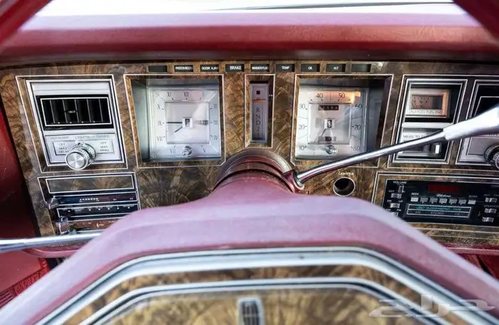 للبيع لنكون مارك موديل 1979 Lincoln mkv 6