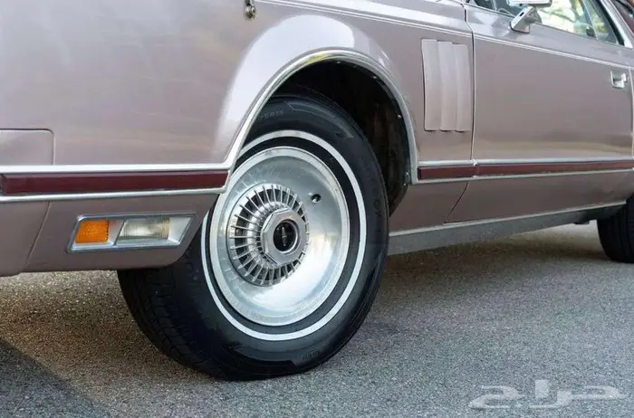 للبيع لنكون مارك موديل 1979 Lincoln mkv 4