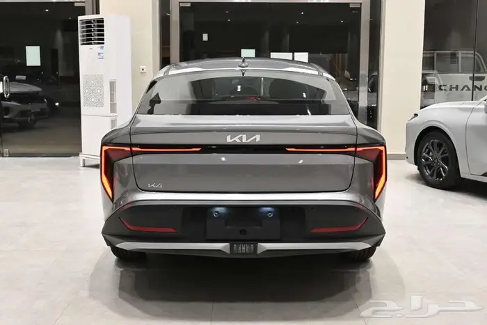 كيا K4 الفئه LX استاندر ماكينة 1.6 الجبر موديل 2026 20