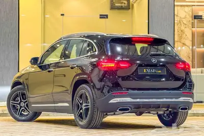 مرسيدس GLA 200 AMG KIT 2024 اسود الشكل الجديد index