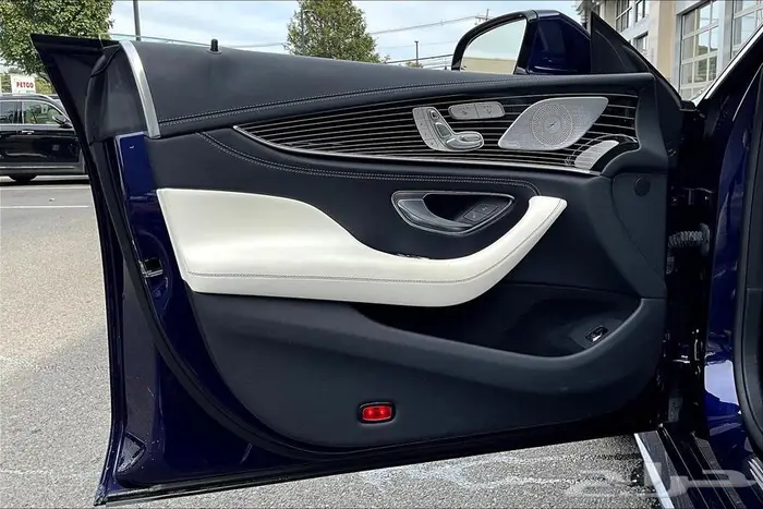مرسيدس CLS450 2022 داخلية طلبية خاصة من المصنع 5