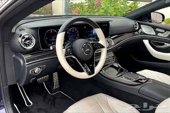 مرسيدس CLS450 2022 داخلية طلبية خاصة من المصنع 2
