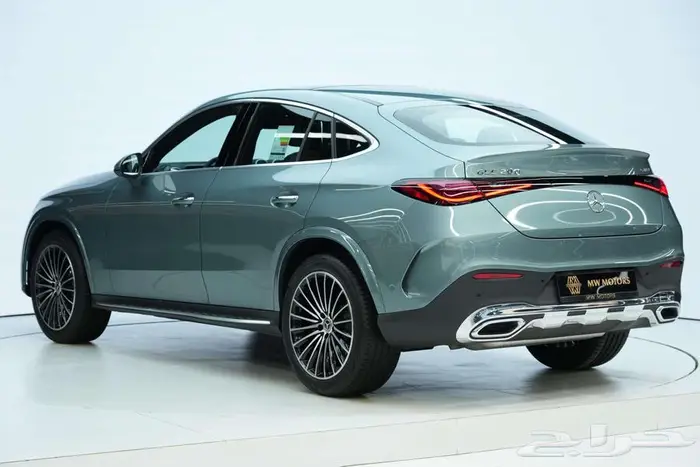 مرسيدس GLC 200 Coupe موديل 2026 أصفار خليجي أخضر فضي جملي 3