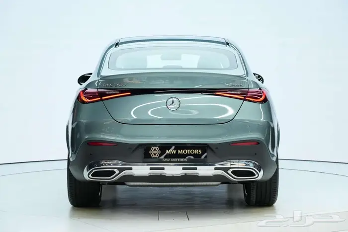 مرسيدس GLC 200 Coupe موديل 2026 أصفار خليجي أخضر فضي جملي 4